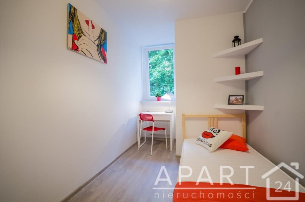 Pokój do wynajęcia, Waryńskiego 10 (pokój 7)